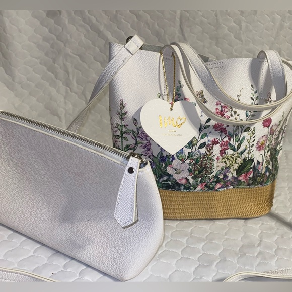 Straw & PU Floral Tote - Picture 3 of 5